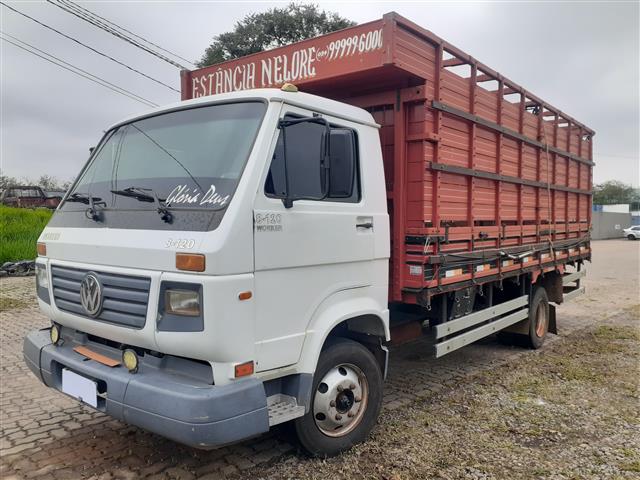 VOLKSWAGEN 8.120 EURO3 2005