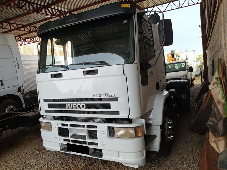 IVECO CURSOR 450E33T BRANCO 2009