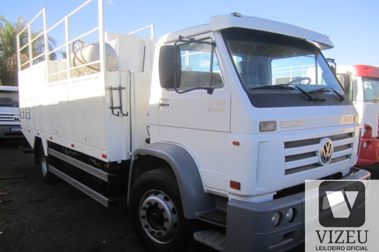 VOLKSWAGEN 15 180 2010