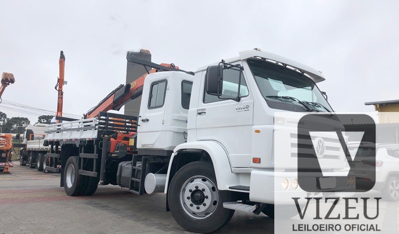 VOLKSWAGEN  13 190 2015 – 4×2 – CABINE SUPLEMENTAR – MUNCK MADAL PKK12.500 3H 1M