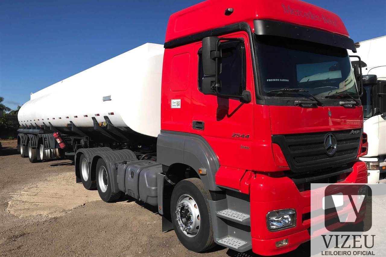 MERCEDES BENZ MB2544 2011  Preço: R$ 131.034.00