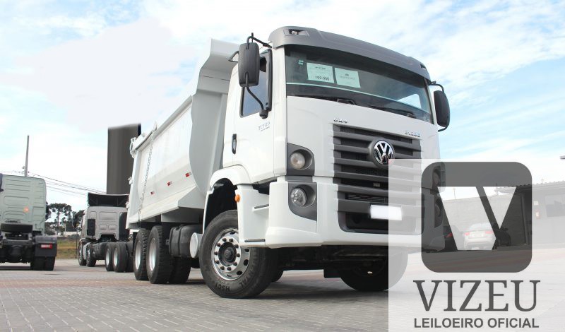 VOLKSWAGEN 31 280 2015 –6X4– CAÇAMBA MEIA CANA 16M³ – 6CC