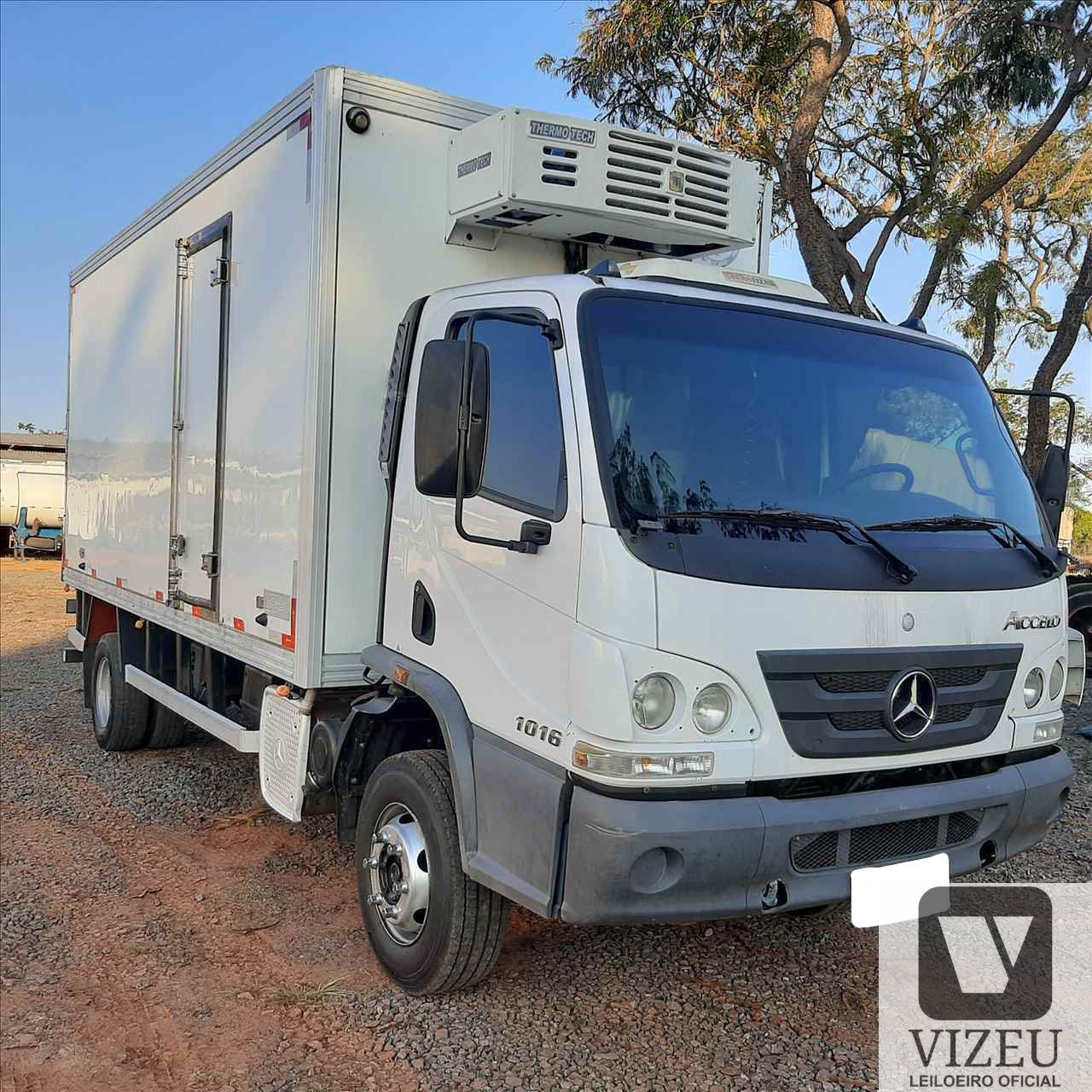 MERCEDES BENZ MB 1016 2013