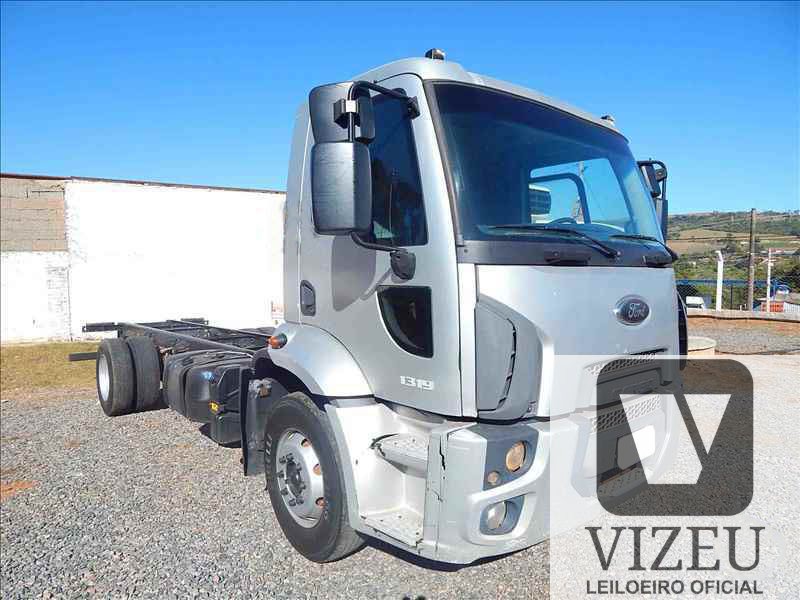 FORD CARGO1319 2013
