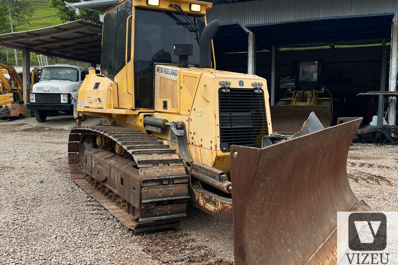 NEW HOLLAND D130 2010