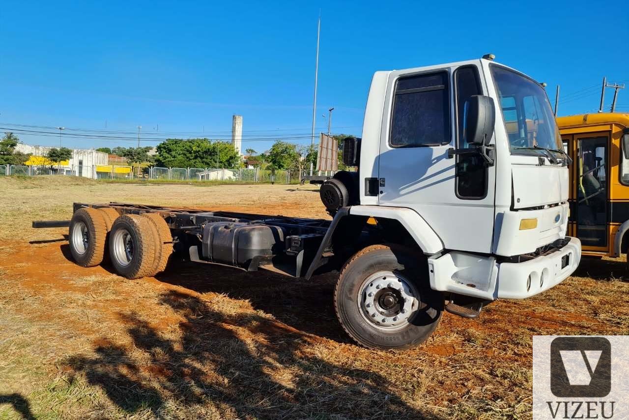 FORD CARGO2628 2008 1