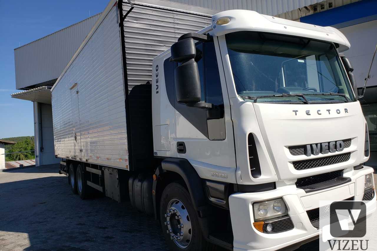 IVECO 240E25 2010