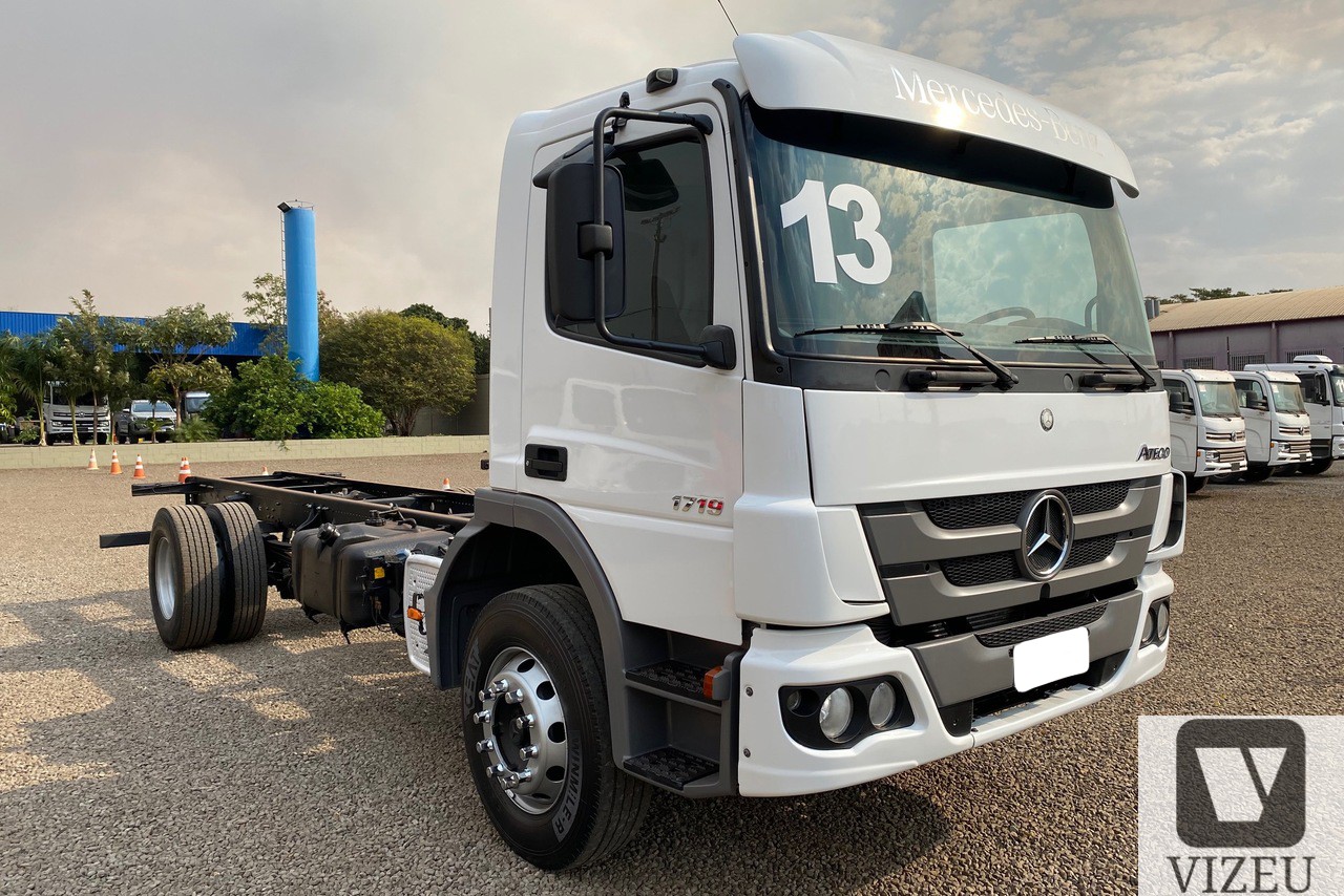 MERCEDES BENZ MB 1719 2013