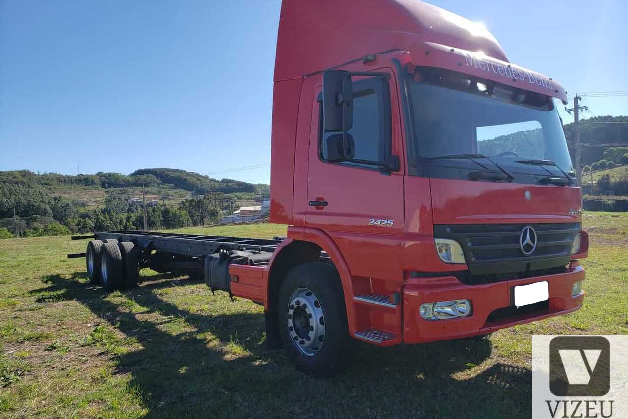 MERCEDES BENZ MB 2425 2010