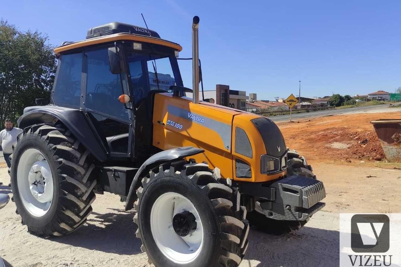 VALTRA BM 100 2011